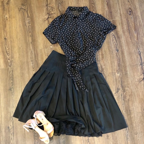 Adrianna Papell Dresses & Skirts - Gorgeous ADRIANNA PAPELL Skirt